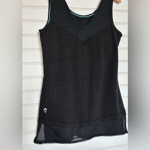 IVIVVA by LULULEMON girls size 12 black tank